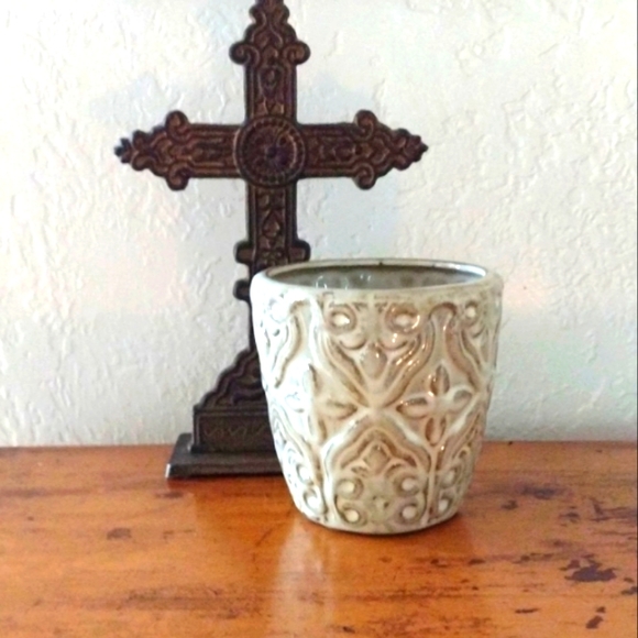 Darling Sand & Taupe Ceramic Clay Raised Graphic Mini Pot - Picture 1 of 8